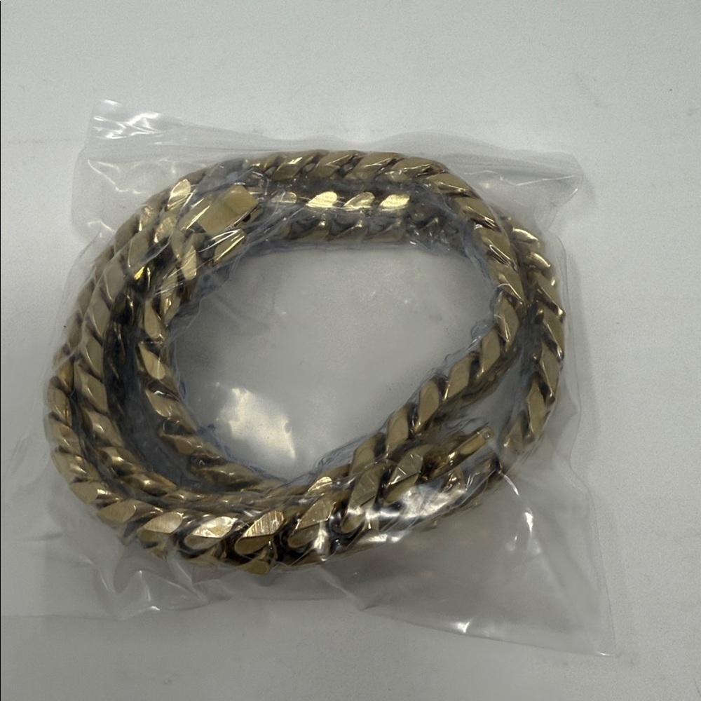 Cuban Chain Gold and Chain Necklace 8mm 24 inch New in plastic Jewelry - Picture 5 of 5